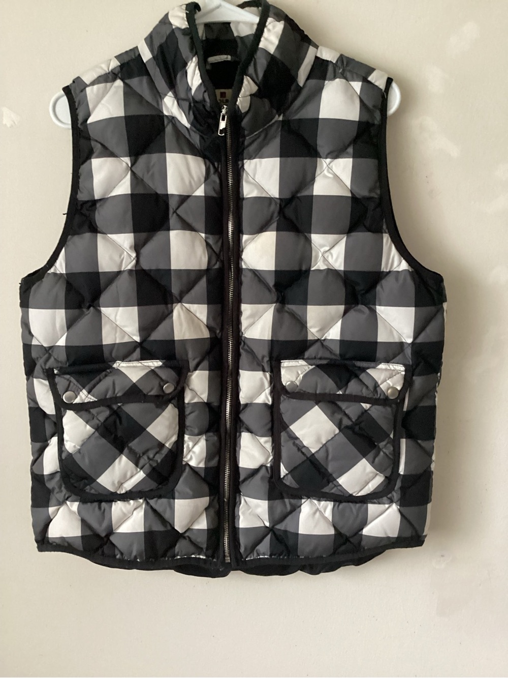 Wool rich Black & White Check Quilted Puffer Vest for women